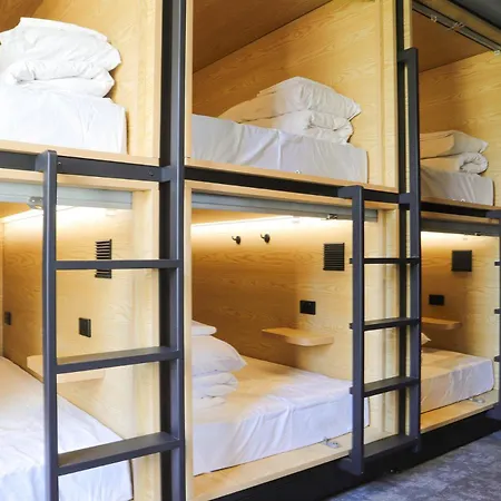 The Capsule Hotel-3
